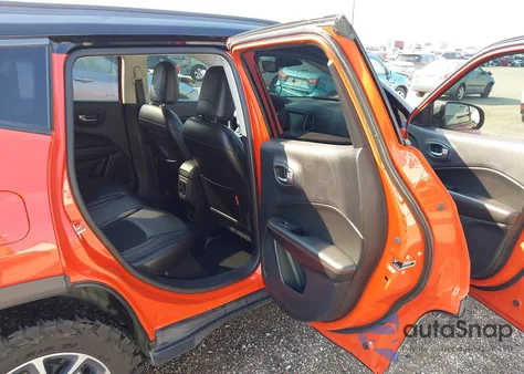 2018 Jeep Compass Trailhawk 4X4 z USA, uszkodzony, nr VIN 3C4NJDDBXJT479036